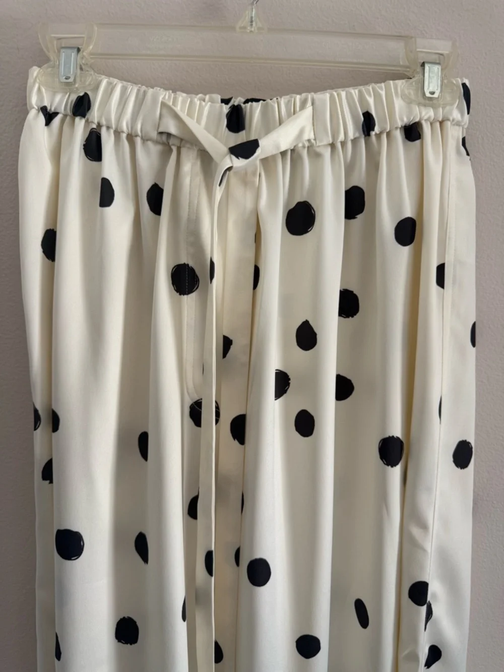 MIMI Women's Black and White/Ivory Polka Dot Button-Up Shirt And Pants Set - Picture 7 of 9